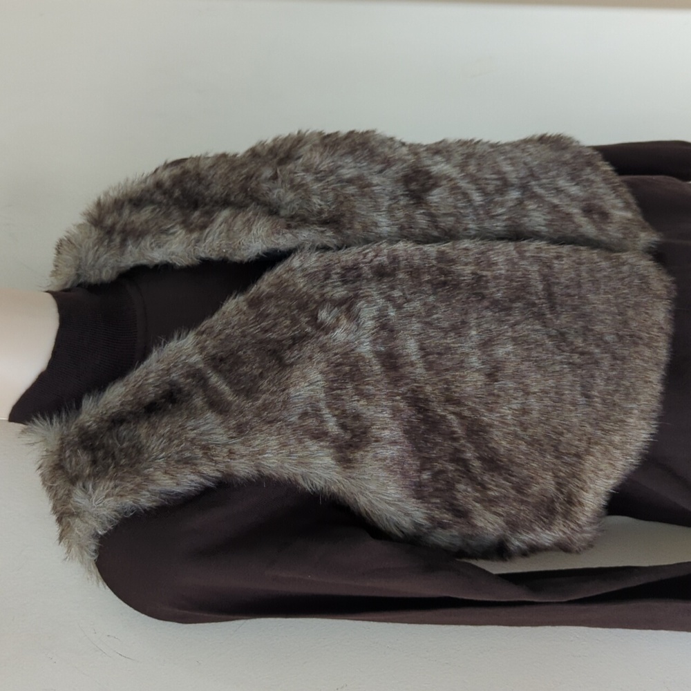 Lanshifei Faux Fur Vest S